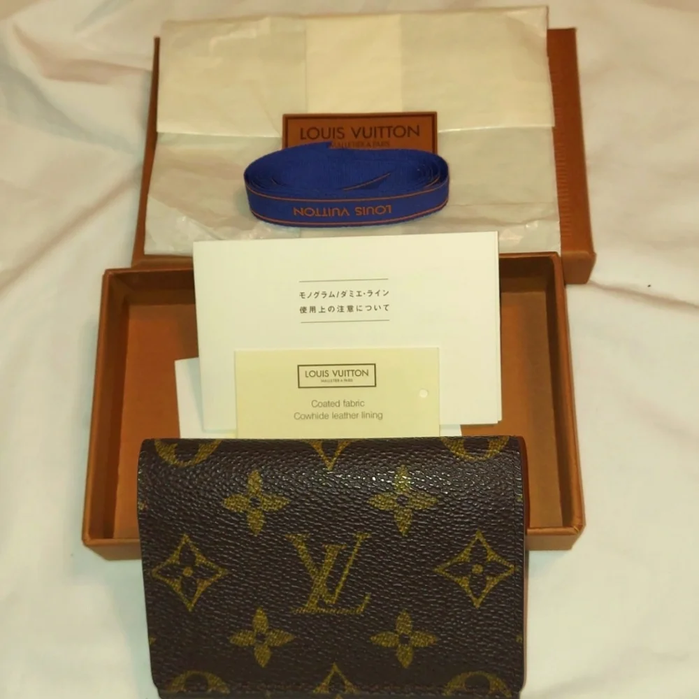 Louis Vuitton Vintage Monogram Card Holder w/Box Authentic